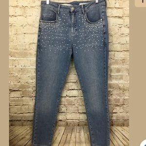 Pilcro the Letterpress Script Pearl High Skinny